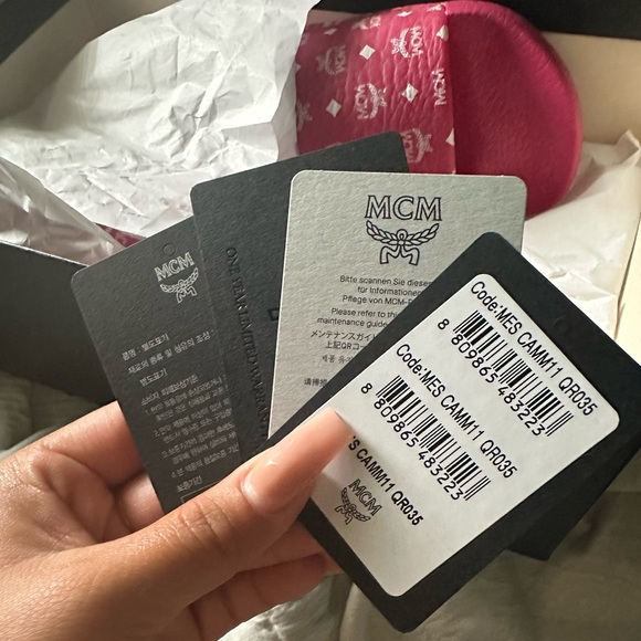 Pink MCM Slides - Picture 3 of 7